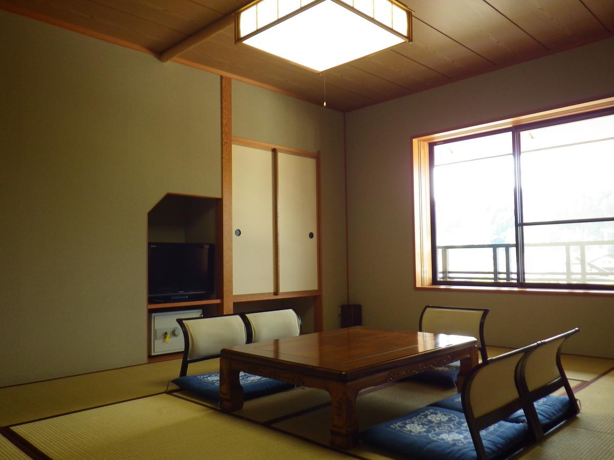 Tsubata Kurikarajyuku酒店 外观 照片
